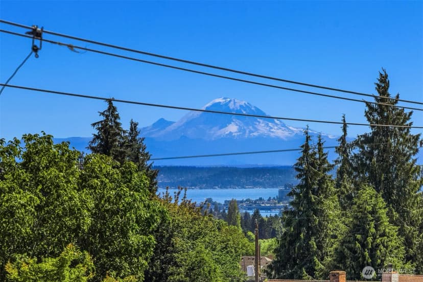 Property photo for 1256 Ne 89th Street, Seattle photo 34