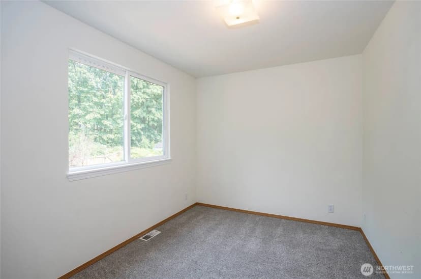 Property photo for 2148 Se 8th Drive, Renton photo 12