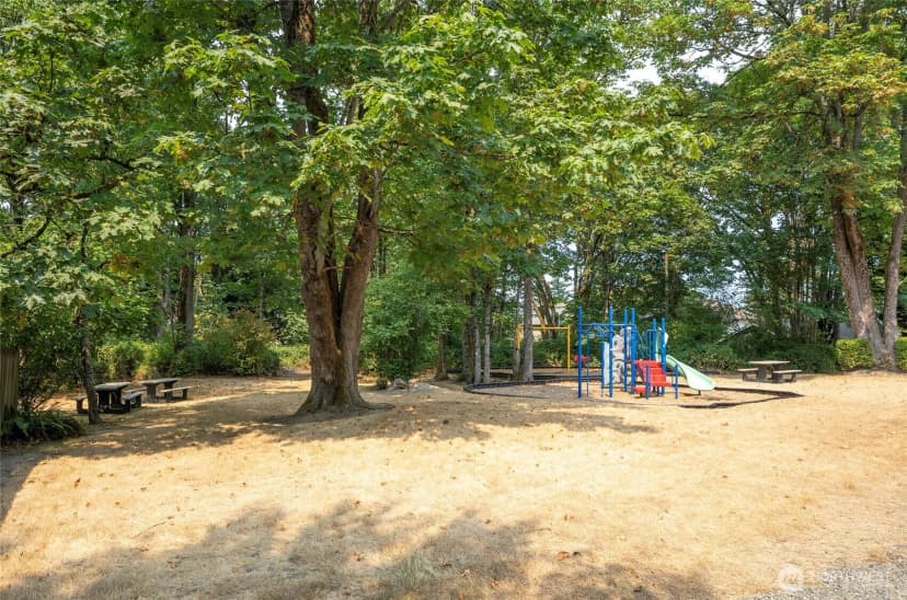 Property photo for 2148 Se 8th Drive, Renton photo 29