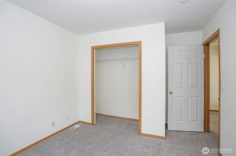 Property photo for 2148 Se 8th Drive, Renton photo 22