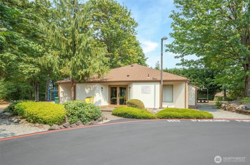 Property photo for 2148 Se 8th Drive, Renton photo 28