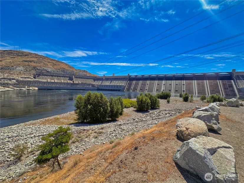 Property photo for 304 Columbia Avenue, Coulee Dam photo 31