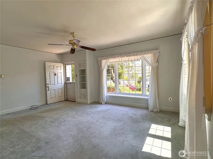 Property photo for 304 Columbia Avenue, Coulee Dam photo 8