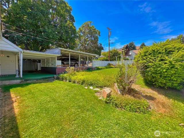 Property photo for 304 Columbia Avenue, Coulee Dam photo 5