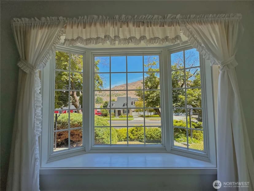 Property photo for 304 Columbia Avenue, Coulee Dam photo 9