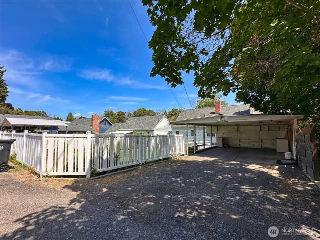 Property photo for 304 Columbia Avenue, Coulee Dam photo 4