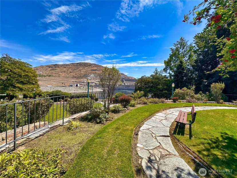 Property photo for 304 Columbia Avenue, Coulee Dam photo 30