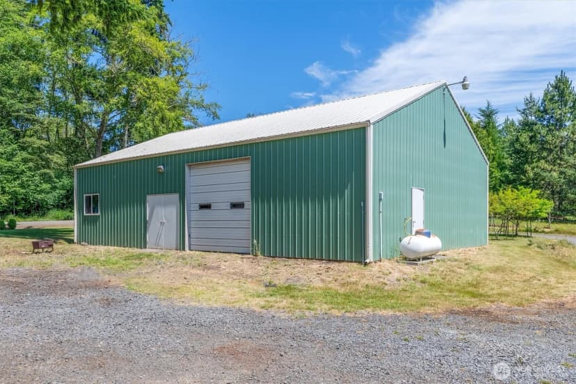 Property photo for 231 Robertson Road, Longview photo 29