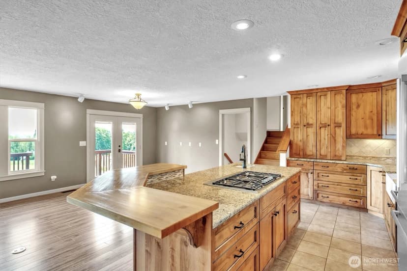 Property photo for 231 Robertson Road, Longview photo 11