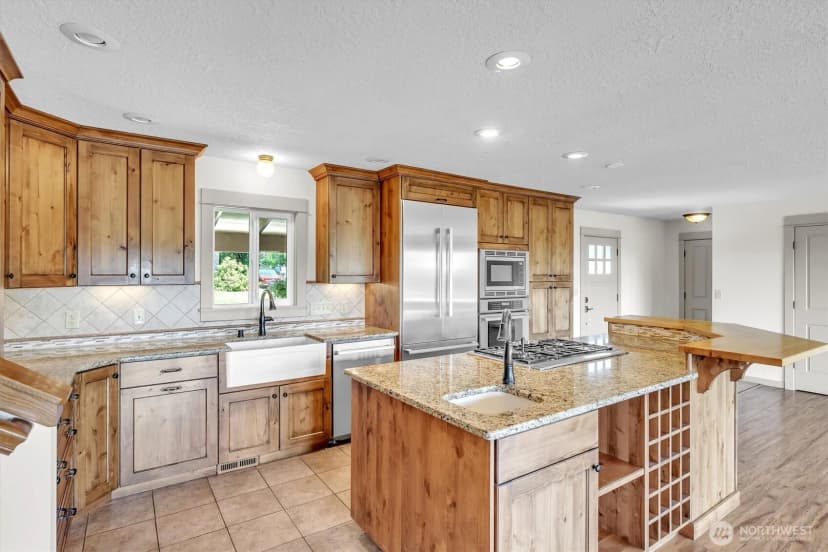 Property photo for 231 Robertson Road, Longview photo 14