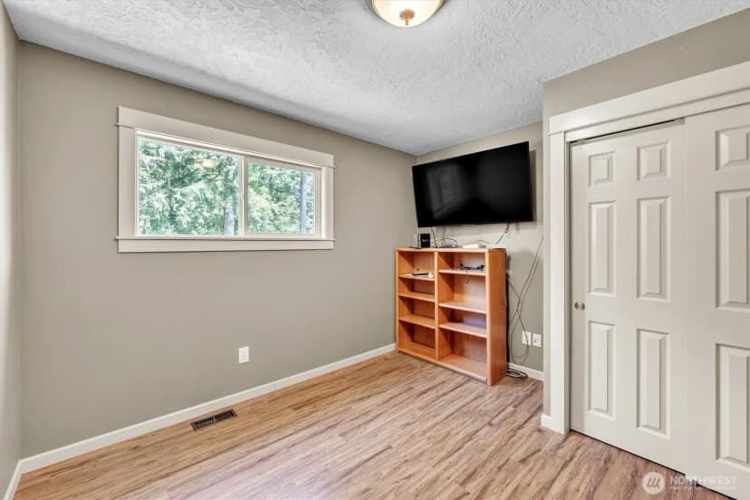 Property photo for 231 Robertson Road, Longview photo 23
