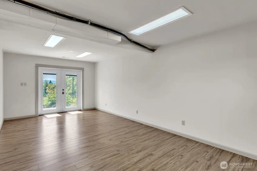 Property photo for 231 Robertson Road, Longview photo 17