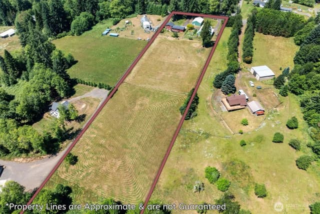 Property photo for 231 Robertson Road, Longview photo 3