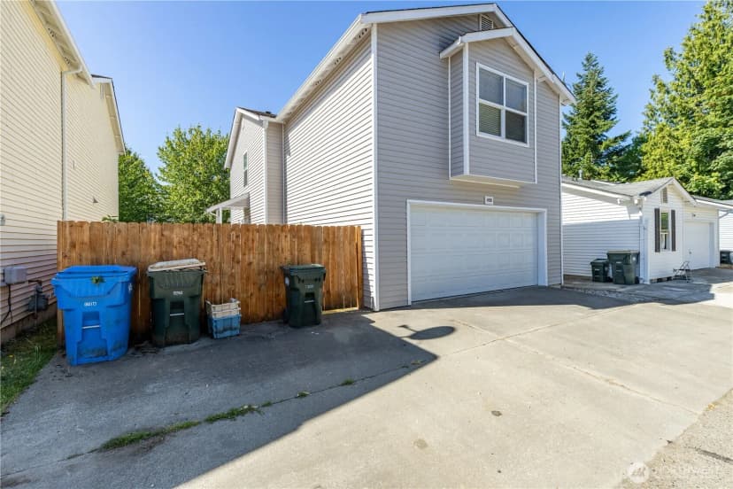 Property photo for 4828 42nd Lane Se, Lacey photo 28