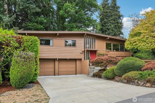 Property photo for 16434 Se 9th Street, Bellevue