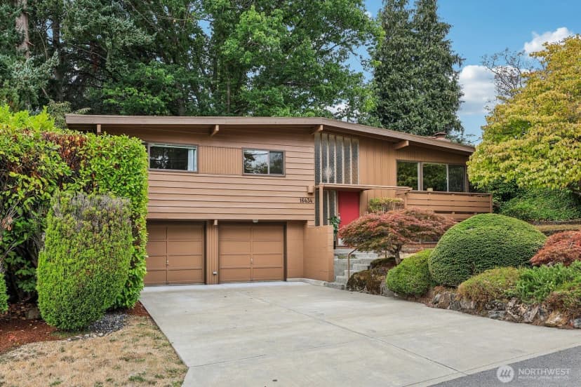 Property photo for 16434 Se 9th Street, Bellevue