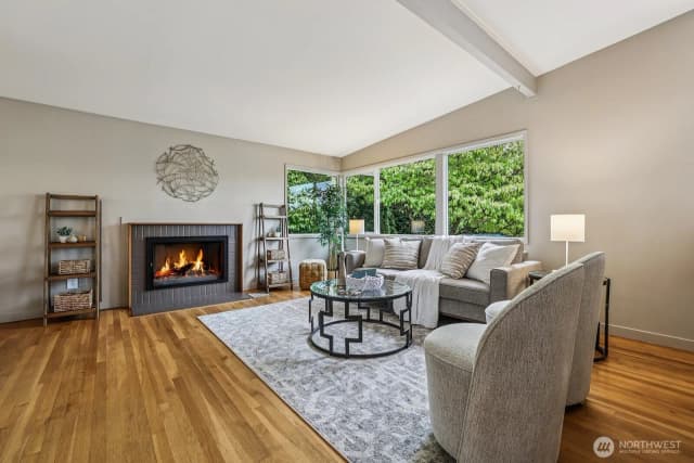 Property photo for 16434 Se 9th Street, Bellevue photo 5
