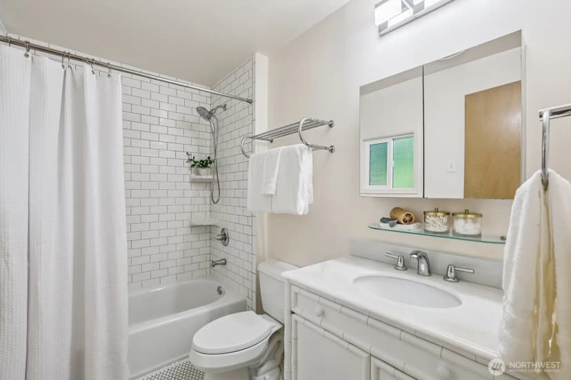 Property photo for 16434 Se 9th Street, Bellevue photo 16