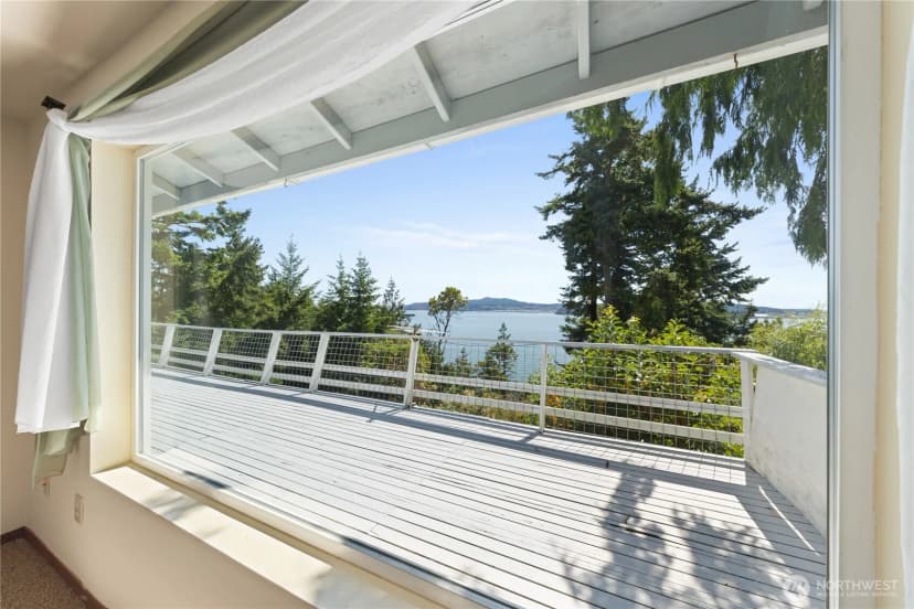Property photo for 7541 Holiday Boulevard, Anacortes photo 17