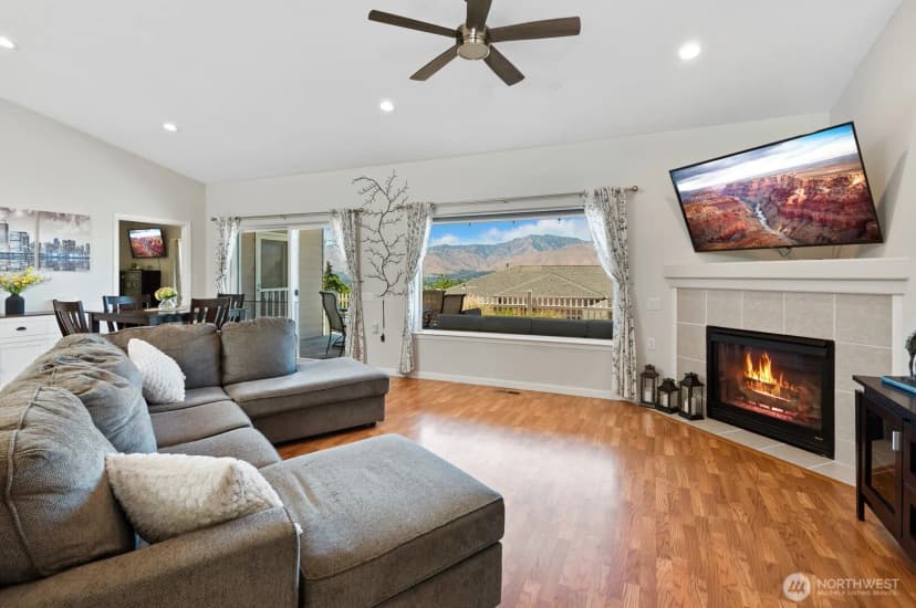 Property photo for 2615 N Baker Avenue, East Wenatchee photo 2