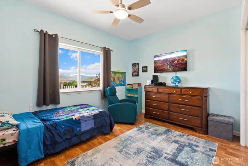 Property photo for 2615 N Baker Avenue, East Wenatchee photo 17