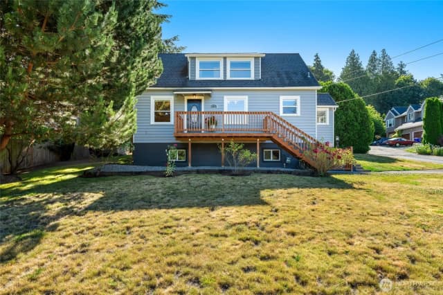 Property photo for 4725 Glenwood Avenue, Everett photo 3