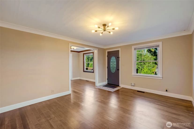 Property photo for 4725 Glenwood Avenue, Everett photo 6