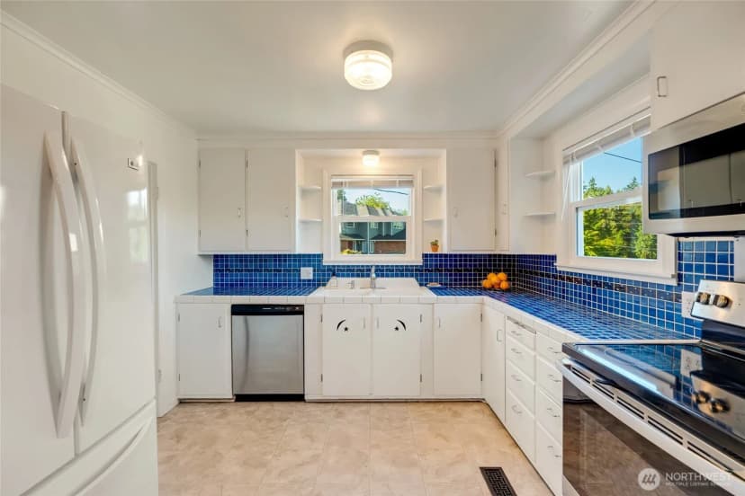 Property photo for 4725 Glenwood Avenue, Everett photo 9
