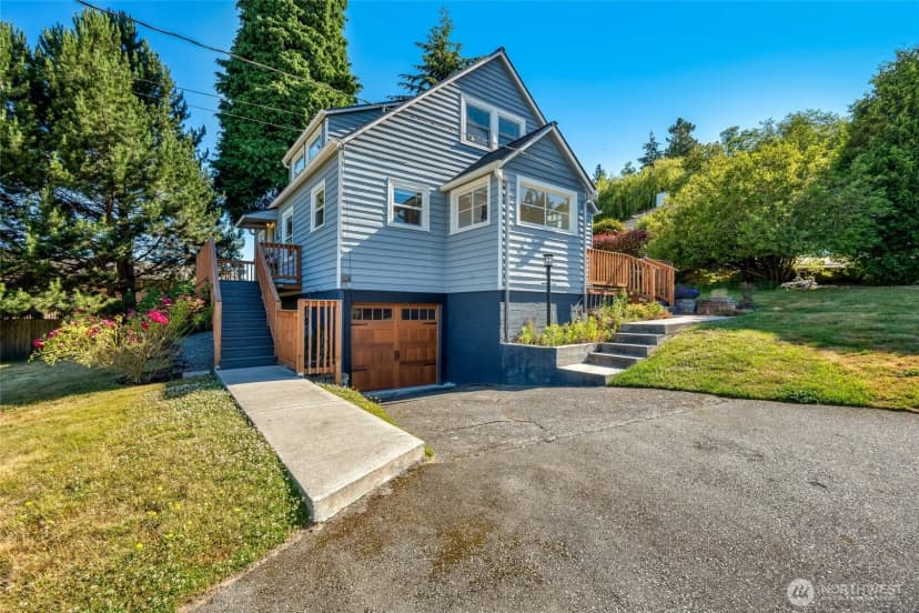 Property photo for 4725 Glenwood Avenue, Everett photo 2