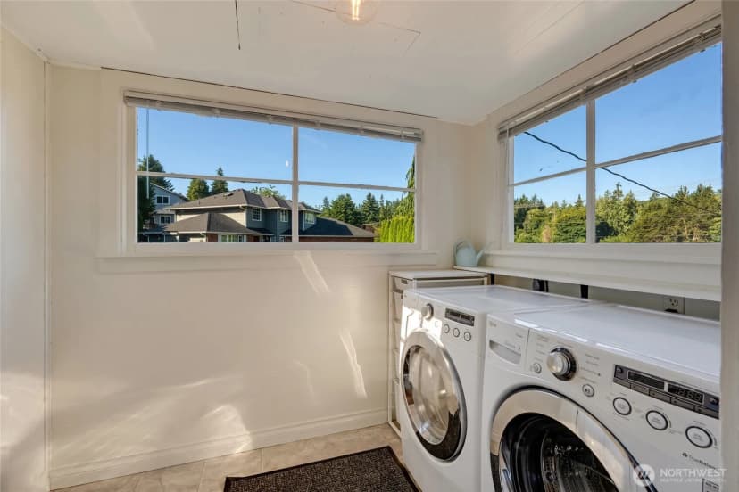 Property photo for 4725 Glenwood Avenue, Everett photo 13