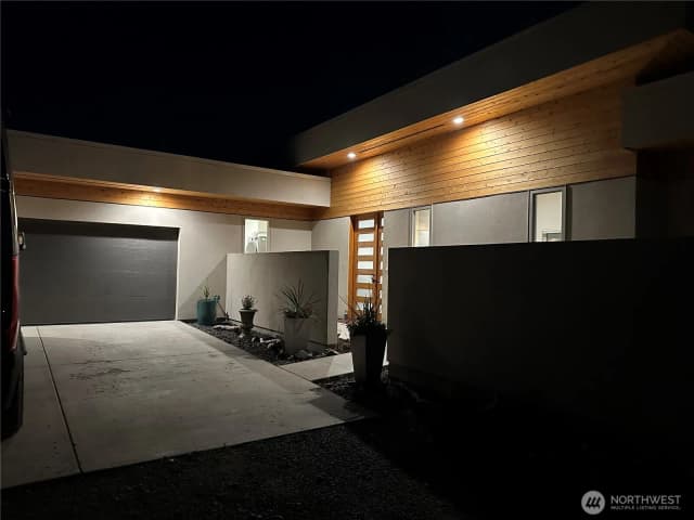 Property photo for 690 Hog Ranch Road, Ellensburg photo 4