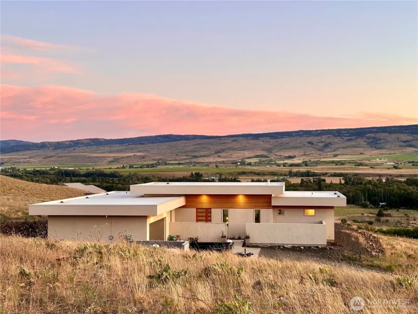 Property photo for 690 Hog Ranch Road, Ellensburg photo 2
