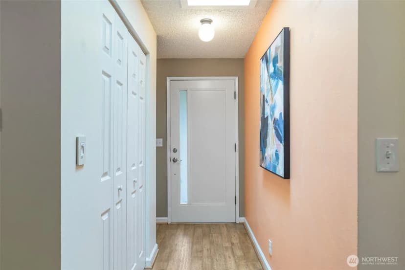 Property photo for 24812 12th Avenue S, Des Moines photo 3