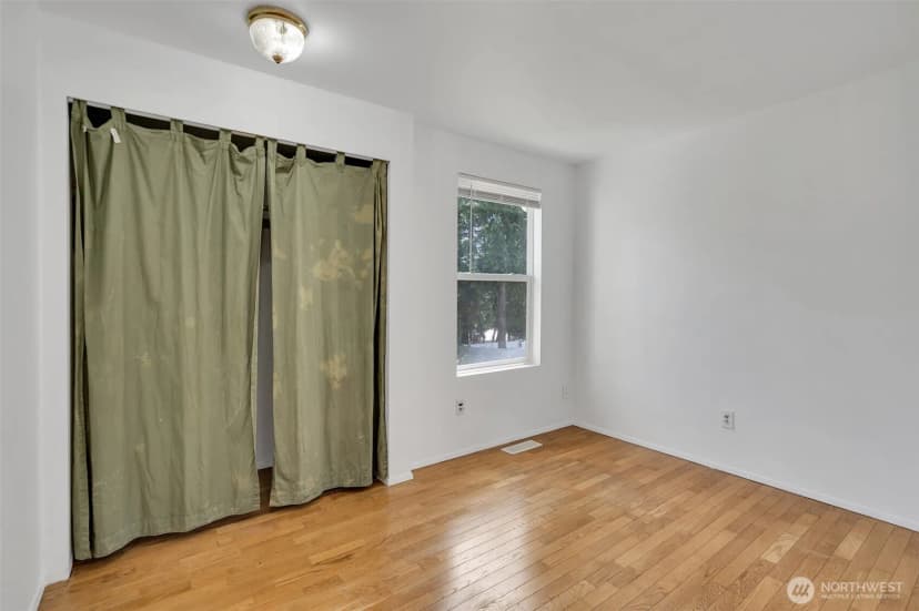 Property photo for 34716 4th Place S, Federal Way photo 16