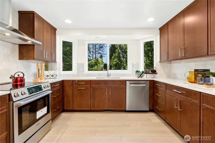 Property photo for 24209 10th Place W, Bothell photo 6