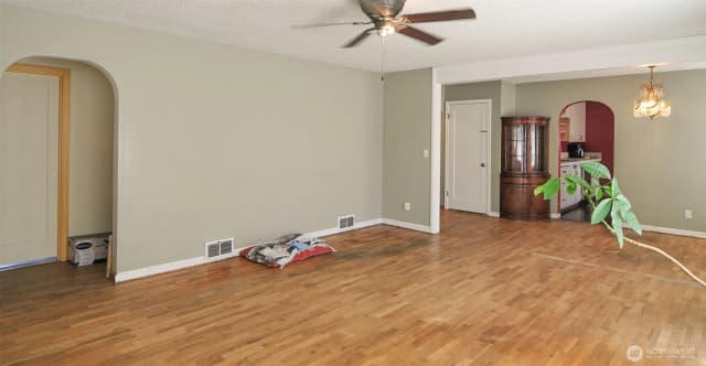 Property photo for 1242 Cherry Street, Wenatchee photo 4