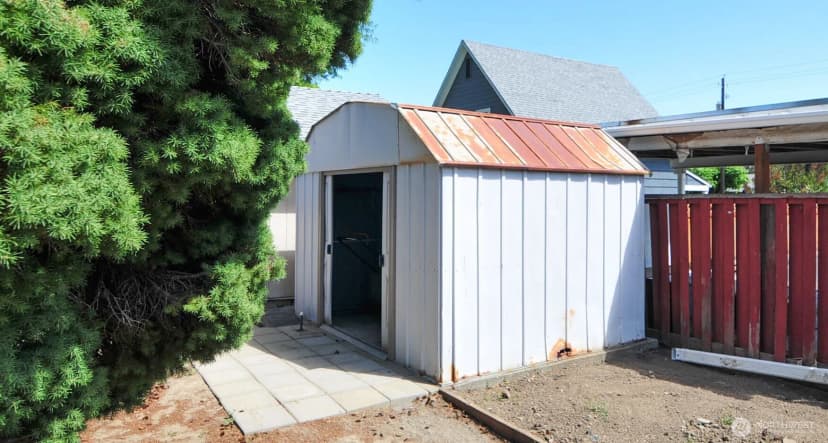 Property photo for 1242 Cherry Street, Wenatchee photo 24