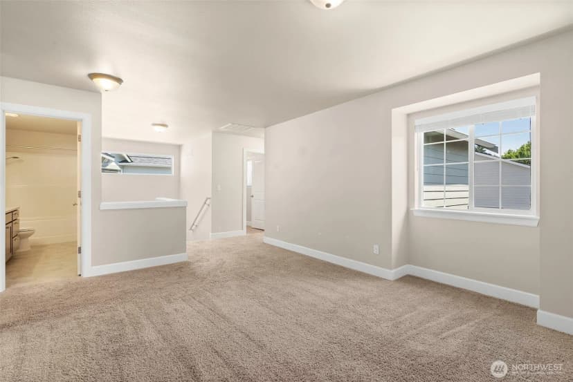 Property photo for 909 Burton Ray Street Ne, Olympia photo 24