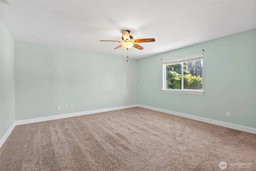Property photo for 909 Burton Ray Street Ne, Olympia photo 15