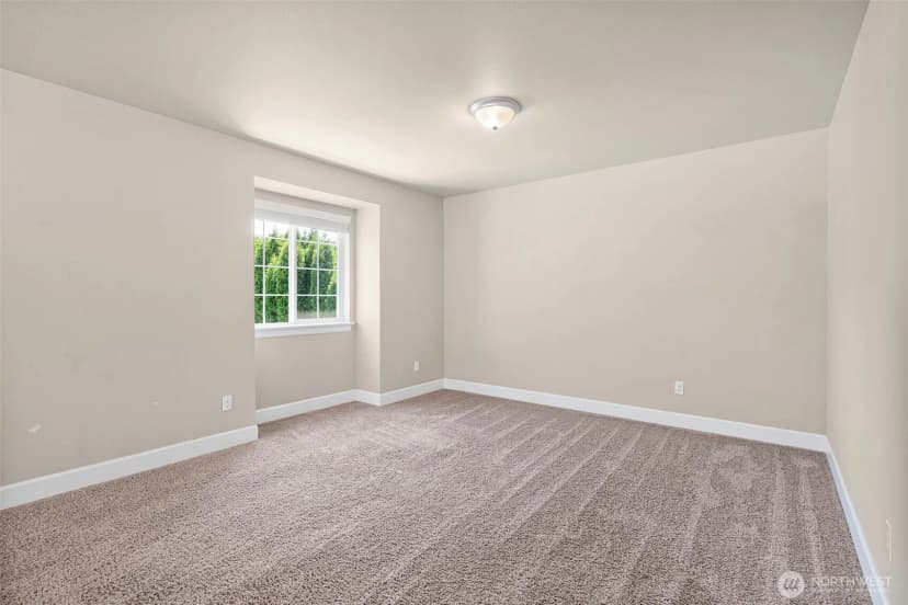 Property photo for 909 Burton Ray Street Ne, Olympia photo 21