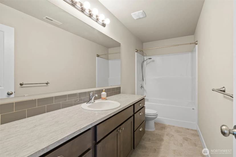 Property photo for 909 Burton Ray Street Ne, Olympia photo 22