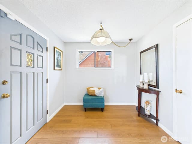 Property photo for 1006 E Harrison Street, Tacoma photo 2