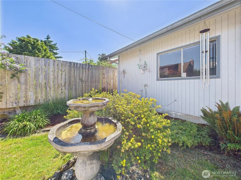 Property photo for 1006 E Harrison Street, Tacoma photo 35
