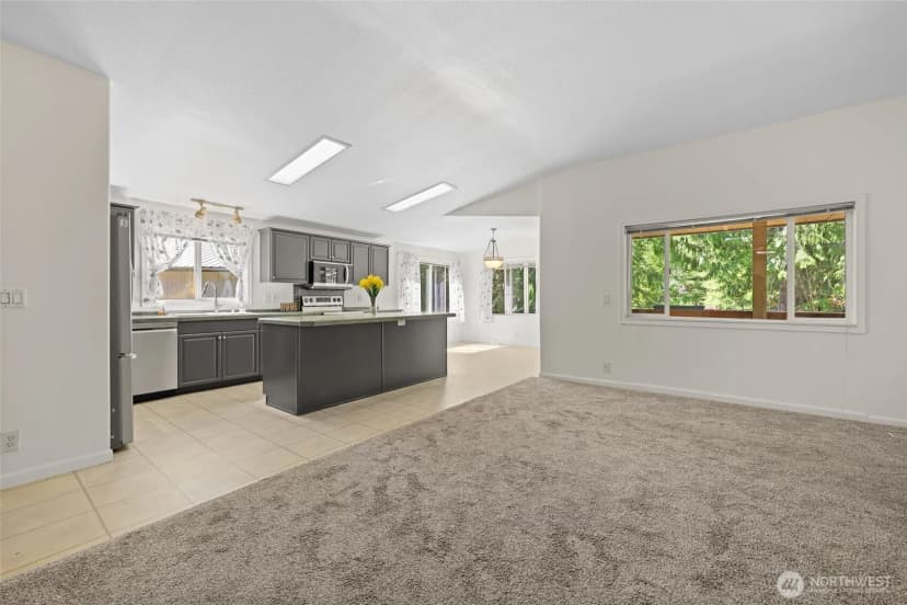 Property photo for 2411 Munson Court Sw, Olympia photo 6