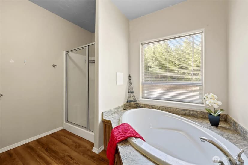 Property photo for 2411 Munson Court Sw, Olympia photo 31