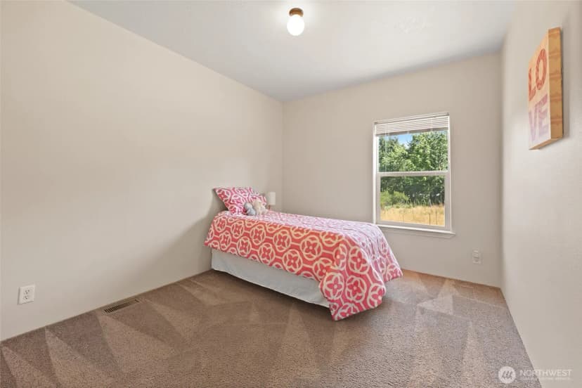Property photo for 2411 Munson Court Sw, Olympia photo 32