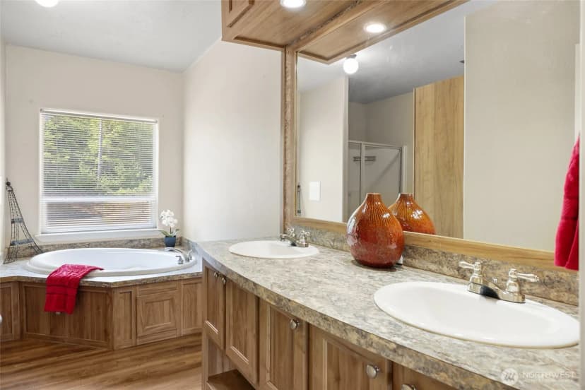 Property photo for 2411 Munson Court Sw, Olympia photo 30