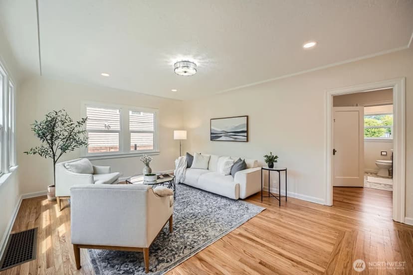 Property photo for 260 E Sunset Way, Issaquah photo 8