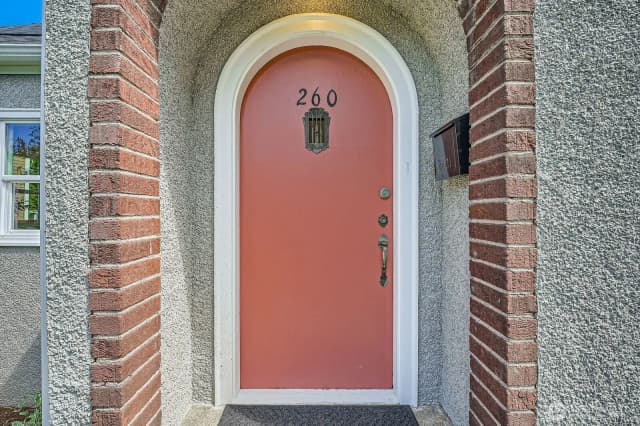 Property photo for 260 E Sunset Way, Issaquah photo 3