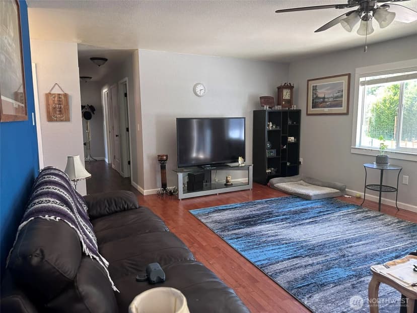Property photo for 380 Evergreen Loop, Forks photo 8